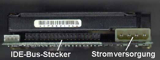 Stecker an einer Festplatte (15 kB)